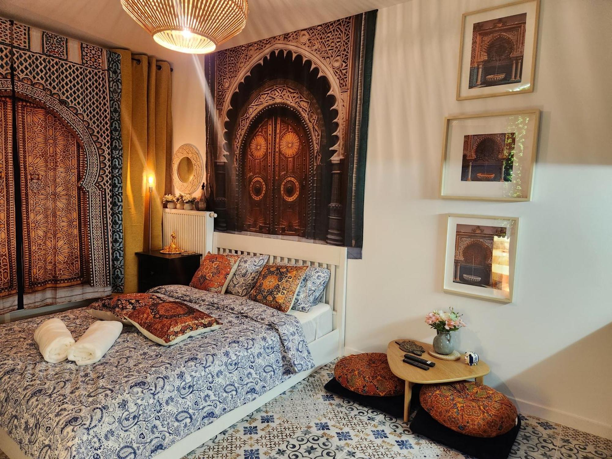 Chmielna Prestige With Luxury Jacuzzi And Sauna! Selected Also Feature A Massage Chair And Himalayan Salt With Color Therapy Salt Forest Leilighet