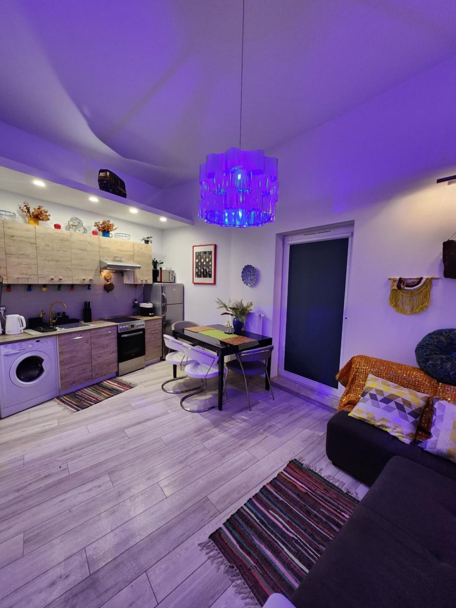 Chmielna Prestige With Luxury Jacuzzi And Sauna! Selected Also Feature A Massage Chair And Himalayan Salt With Color Therapy Salt Forest Huoneisto *