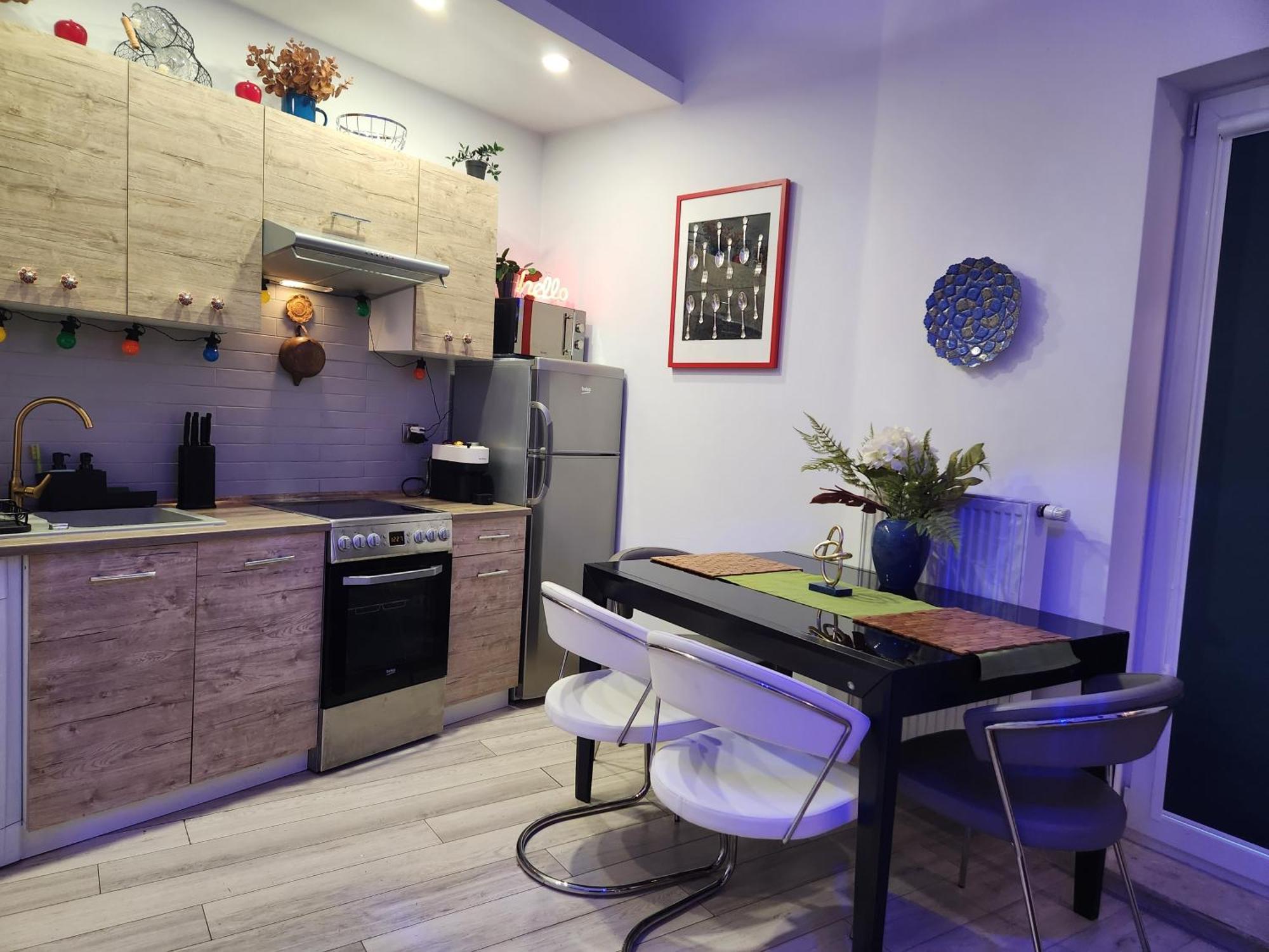 Chmielna Prestige With Luxury Jacuzzi And Sauna! Selected Also Feature A Massage Chair And Himalayan Salt With Color Therapy Salt Forest Gdańsk